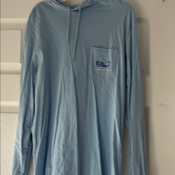 Vineyard Vines long sleeved - Picture 1 of 5